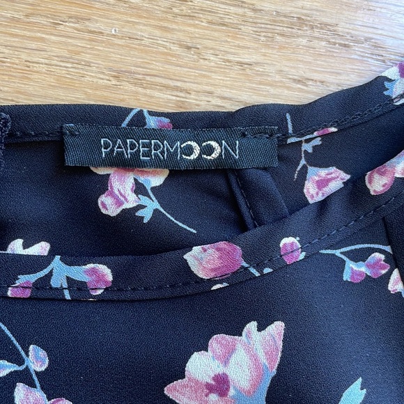 Papermoon - Larie Tie Sleeve Blouse - Picture 4 of 10